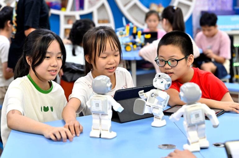 Read more about the article Beijing Mandates AI Education Across All School Levels